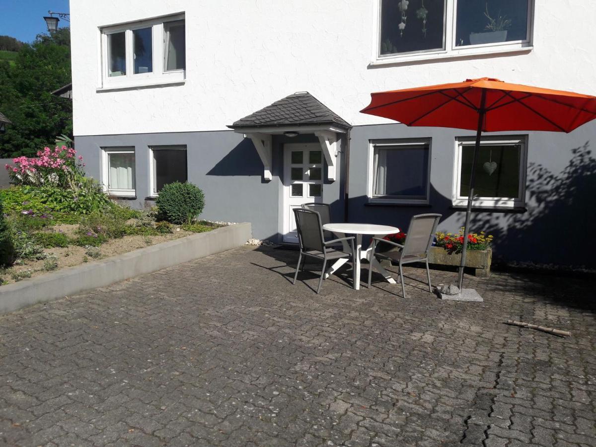 Modern Apartment In Sellinghausen With Terrace Schmallenberg Quarto foto
